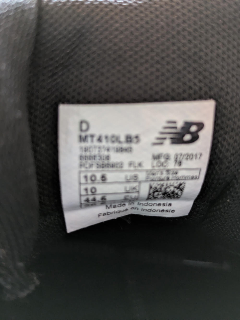 New Balance Men's Black Athletic Walking Shoes - Picture 7 of 7